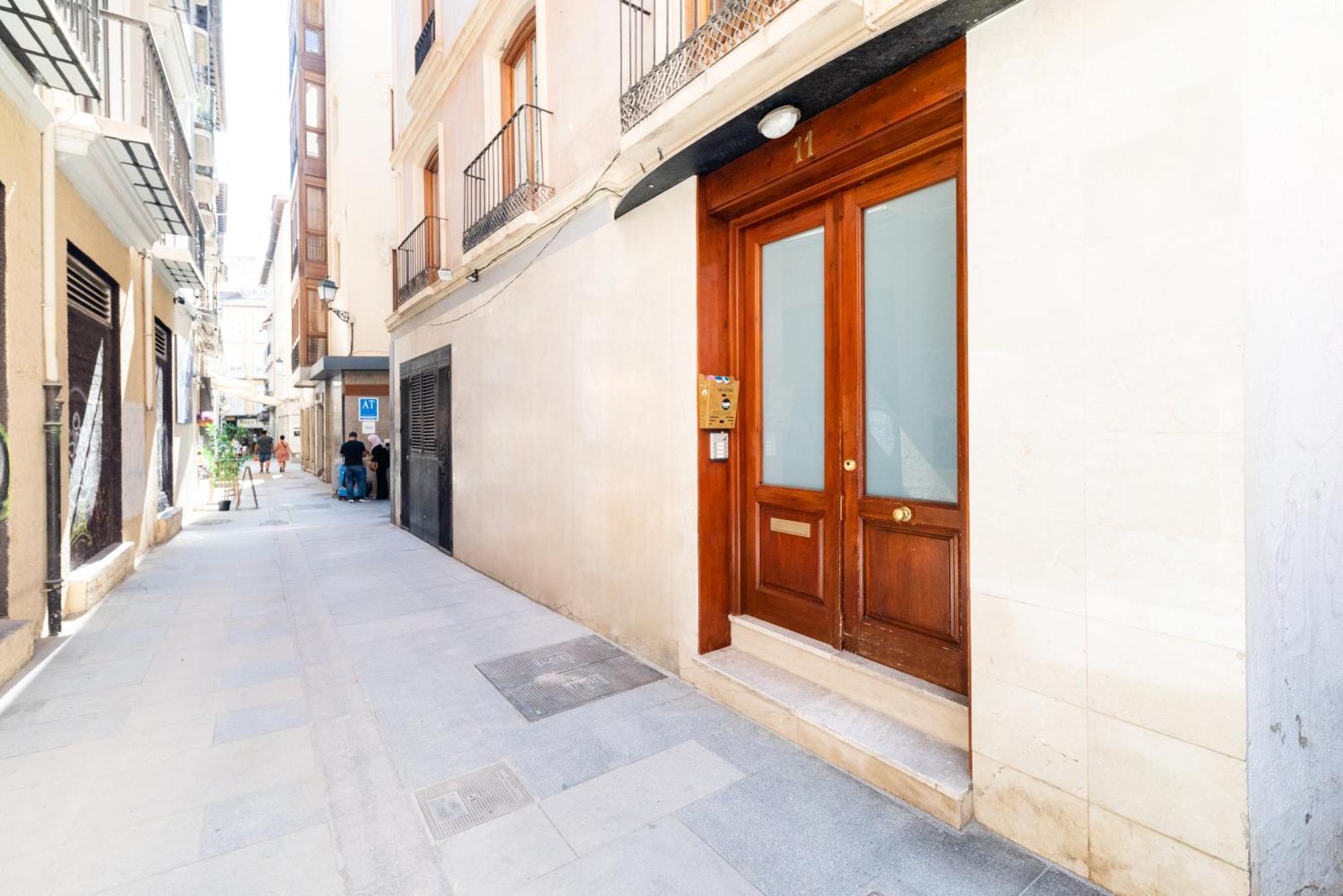Moderno Apartamento En Granada Centro מראה חיצוני תמונה