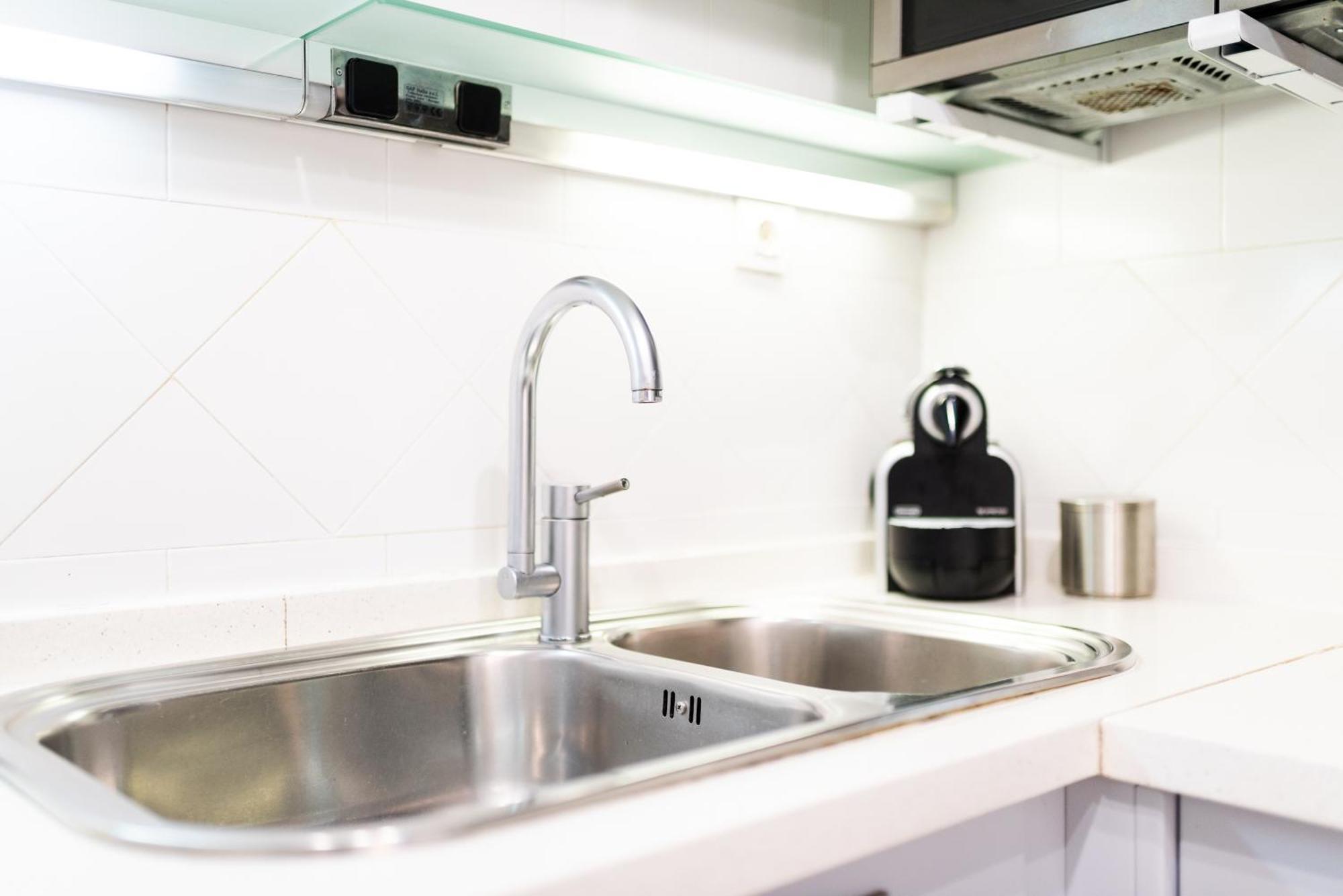 Moderno Apartamento En Granada Centro מראה חיצוני תמונה
