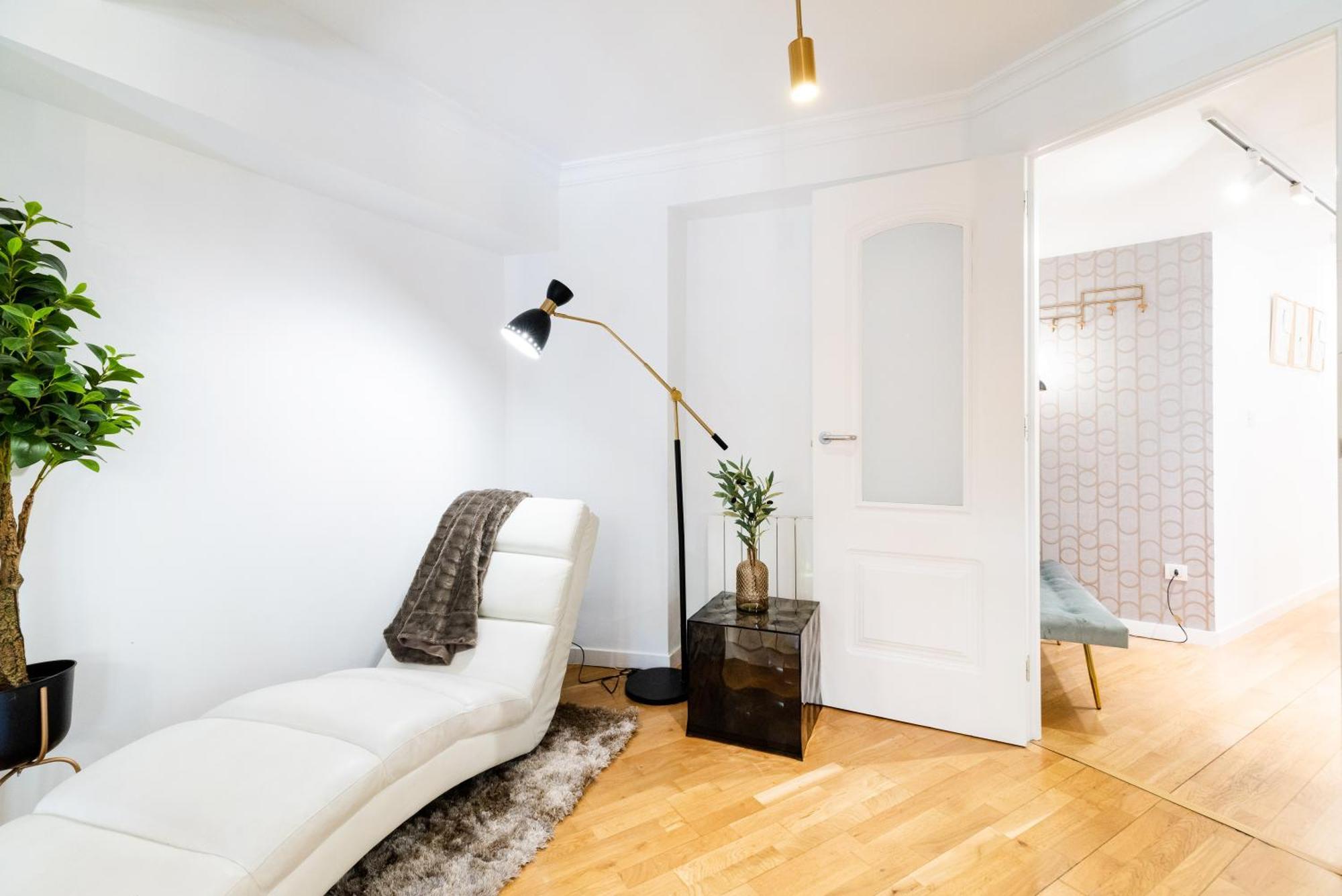 Moderno Apartamento En Granada Centro מראה חיצוני תמונה