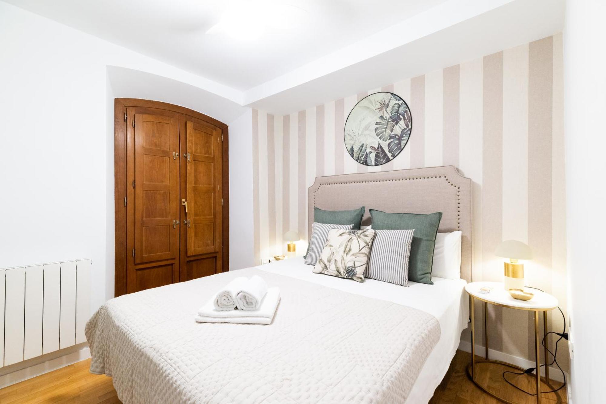 Moderno Apartamento En Granada Centro מראה חיצוני תמונה