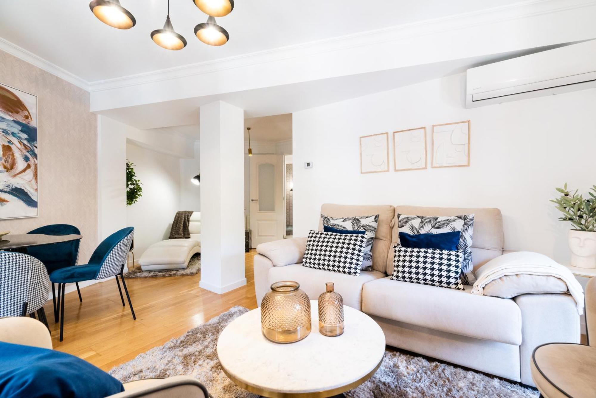 Moderno Apartamento En Granada Centro מראה חיצוני תמונה