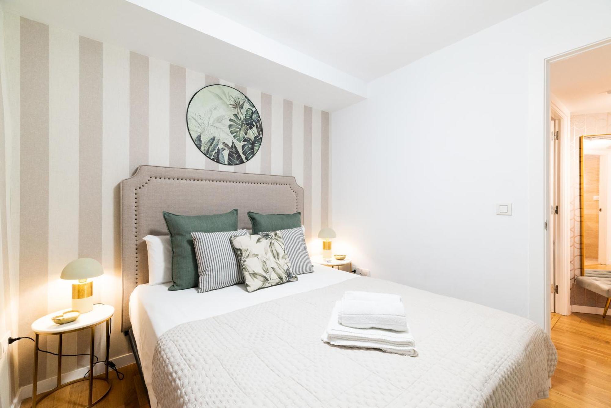 Moderno Apartamento En Granada Centro מראה חיצוני תמונה
