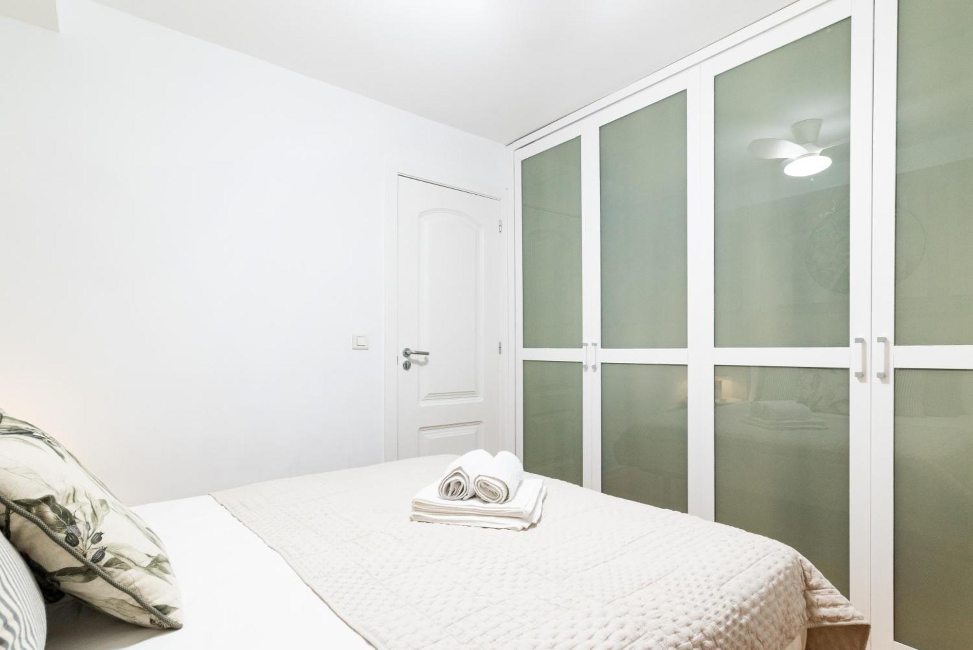 Moderno Apartamento En Granada Centro מראה חיצוני תמונה
