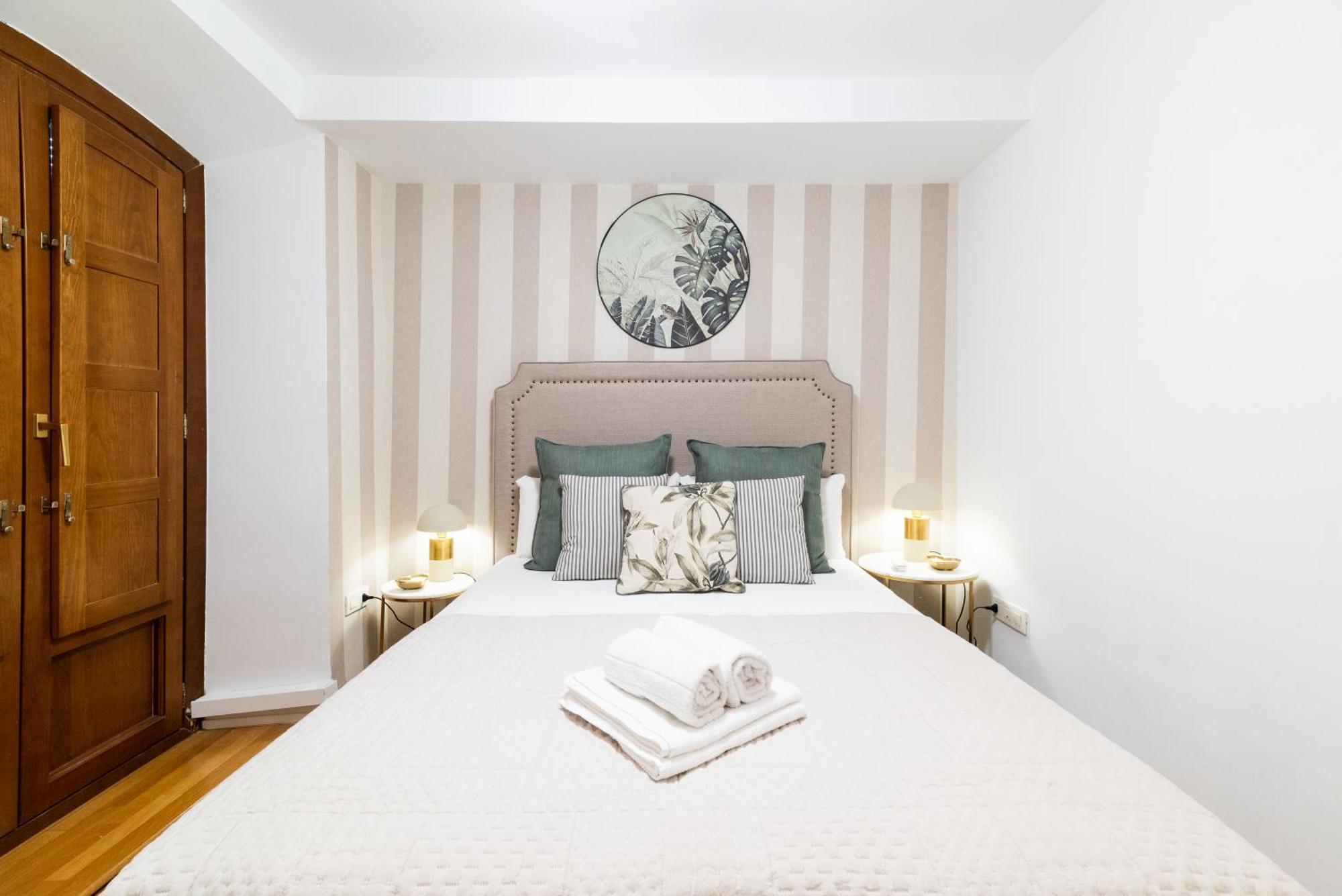 Moderno Apartamento En Granada Centro מראה חיצוני תמונה